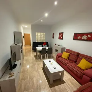 bonito-apartamento-en-el-centro-histrico-de-cdiz.hotelsincadiz.net/